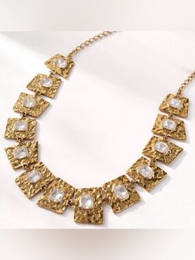 Statement Gold Plated Crystal Necklace – Geometric Hammered